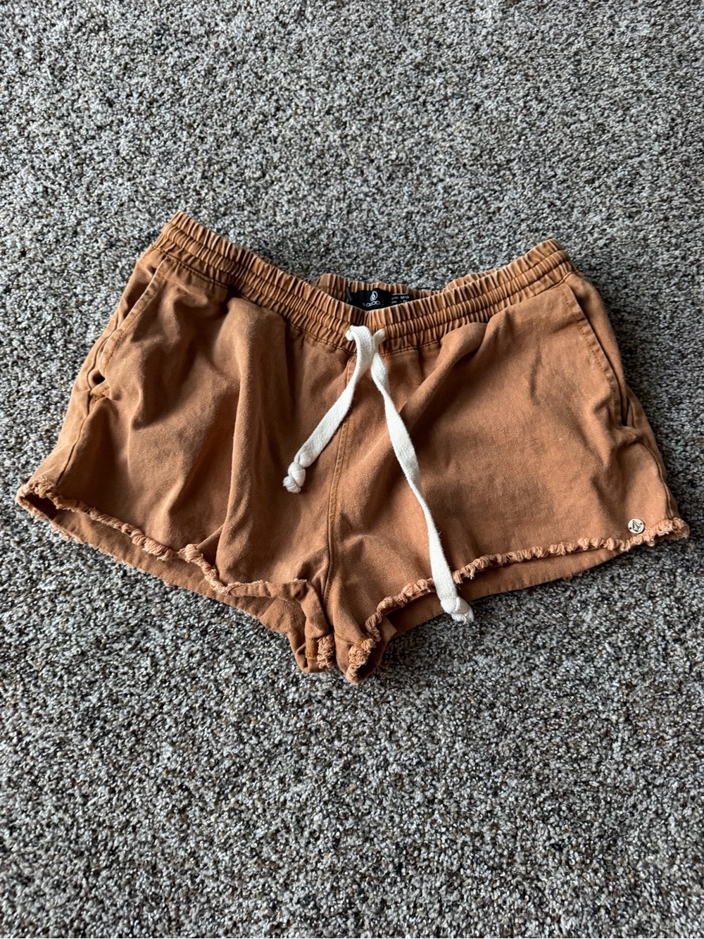 Volcom Strutin Stone Womens M Brown Frayed Raw Hem Drawstring Shorts Boho